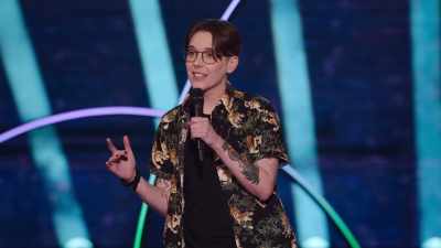 [scattered whooping] - Hannah Gadsby's Gender Agenda