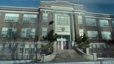 [school bell ringing] - Riverdale