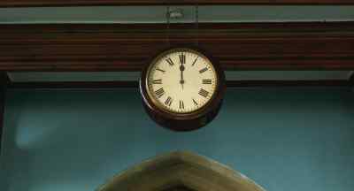 - [school bell rings]
- [cheering] - How to Date Billy Walsh