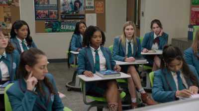 [school bell rings] - Big Shot