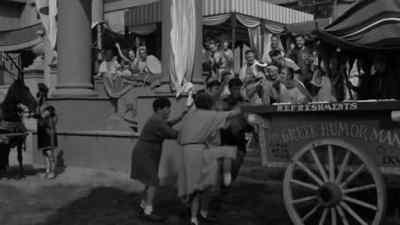 Schuyler!  This way! - The Three Stooges Meet Hercules
