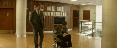 SCIAMA I don't understand You've spent yearsassuming black holes exist and you believeCygnus X 1 could well turn out to bethe first black hole that we can actually observeAnd yet you've bet Kip Thorne it's not a black holeYesWhat did you bet himA one year - The Theory of Everything