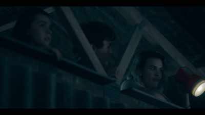 - [SCOFFS] Does he ever
come into a room - Mystic