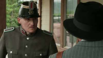 [scoffs] If you touch me,
there's going to be a fight. - Escape from Germany