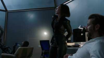 [ Scoffs ] - Marvel's Inhumans