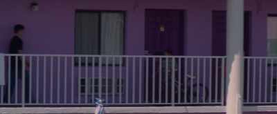 - [Scooty] Moonee. Moonee, come on. Moonee.
- Coming! - The Florida Project