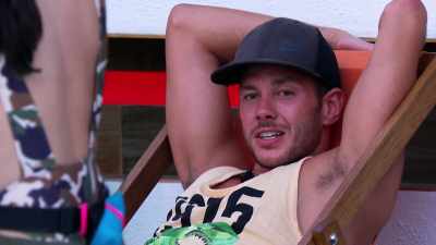 SCOTT: Nah, I think
we made a good choice
man, like, - Love Island