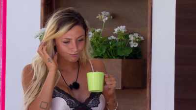 SCOTT: Shit. - Love Island