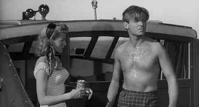 - Scott, what was that?
- I don't know. Some kind of mist. - The Incredible Shrinking Man