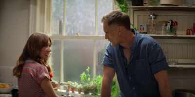 Scott, would you mind
taking some ice through to Sandra? - Trying
