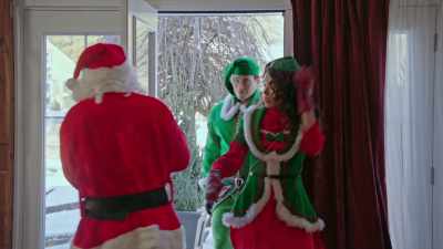 - ...Scotty Thompson said
he'd take all the lights - Planes, Trains, and Christmas Trees
