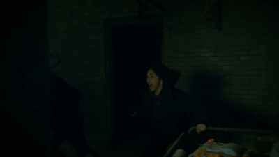 -(screaming) Get out!
-(screams) - Devon