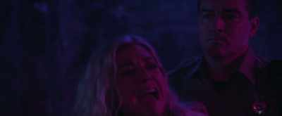 [screaming]
Help me! Help me, someone-- - Replicator