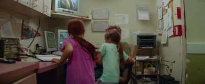 - [screaming]
- Hey. Hey, girls, come on. - The Florida Project