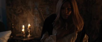 -[screams]
-[gasps] - Van Helsing