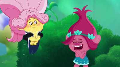 [ screams ] - Trolls: TrollsTopia