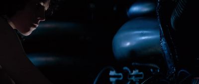 [ Screams ] - Alien