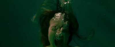 [screams] - Into the Deep
