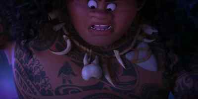 - [screeching]
- [Maui grunts] - Moana 2