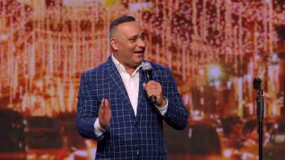 [SCREECHING] - Russell Peters: Deported