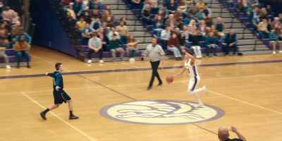 -  Screen! Watch the screen! - Chang Can Dunk