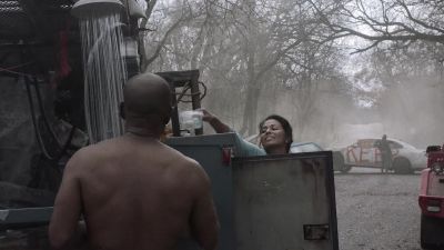Scrub yourself down, not too hard. - Fear the Walking Dead