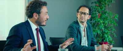 Scusate se interrompo,
magari qualcuno vuole un caffè? - Mollo tutto e apro un chiringuito
