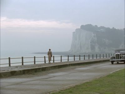 (seagulls cawing) - Agatha Christie's Poirot