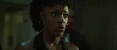 Sean, your brother's waiting
and we got a way out. - Call Her King