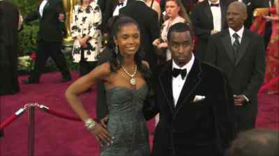 - Sean! Sean, this way!
[person shouts] - Diddy: The Making of a Bad Boy