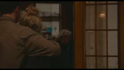 -[Sean] There she is. Liz.
-[Elizabeth] No, don't call me that. - Pieces of a Woman