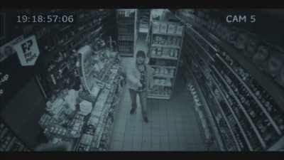 Sean, what have you done?
Destroy the drive. - Gangs of London