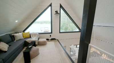 Sean: Winning the loft, it means
everything. It's amazing. - Renovation Resort