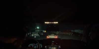(seat belts unbuckling) - Live Escape