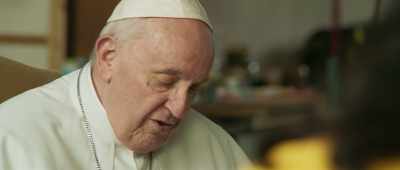 Sebenarnya, kami
 berlima sangat dekat dan… - The Pope: Answers