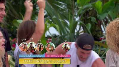 SECOND PLACE, DYLAN AND
ALEXANDRA. - Love Island