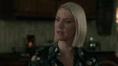 - Secretive how? - Frankie Drake Mysteries