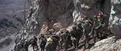 Secure the ropes. Let's get moving fast. - The Devil's Brigade