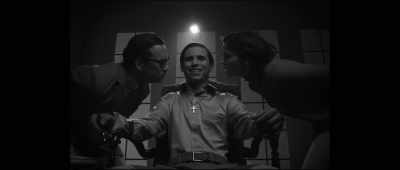 - See, you actually call me a Con-Man. - Max Winslow and The House of Secrets