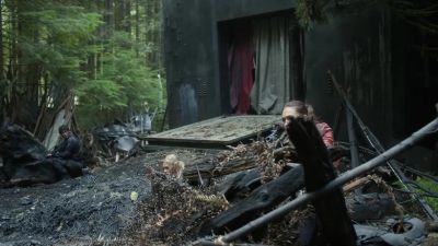See anything? - The 100