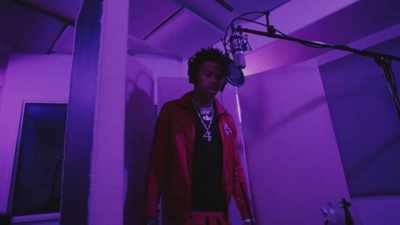 ♪ See my dawg brain laying ♪ - Untrapped: The Story of Lil Baby