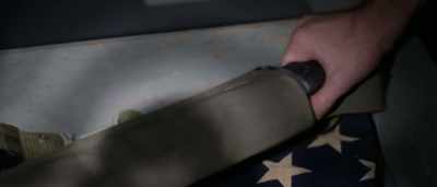 See that handle? Slide
it out of the sheath. - Tar