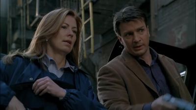 - See? I'm helping.
- Yeah. Buy you an ice cream later. - Castle