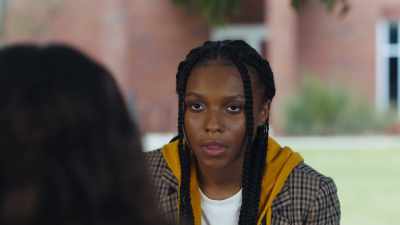 See, when someone says that,
it means you definitely should be freaking out. - Naomi