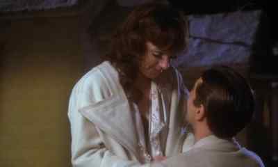 - See, that was terrific.
- You Iiked that? - New York, New York
