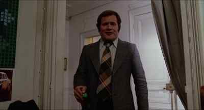 See, that's how you deal with them. - The Tenant
