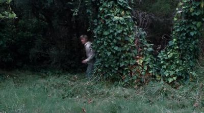 -See the way that coon acted?
-Ran right off into the woods. - The Waltons