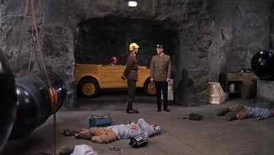 - See to the wounded, Chai.
- Yes, general. - Battle Beneath the Earth