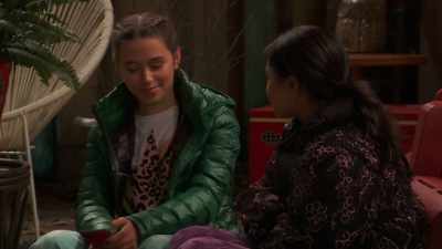 - See?
- Well, mom, - Raven's Home