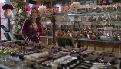 See, we're trying to make the
orange blossom praline. - Love, Romance & Chocolate